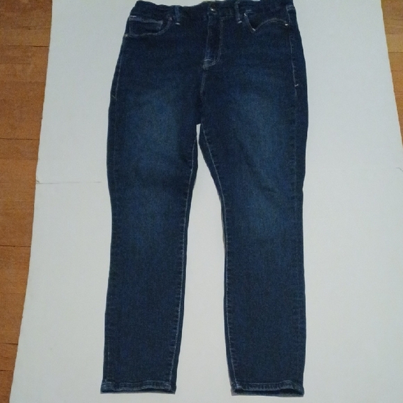 Good American Skinny Ankle  Sz.14/32.Very Form Fitting Stretch.L.27".R.11.5" - Picture 2 of 7